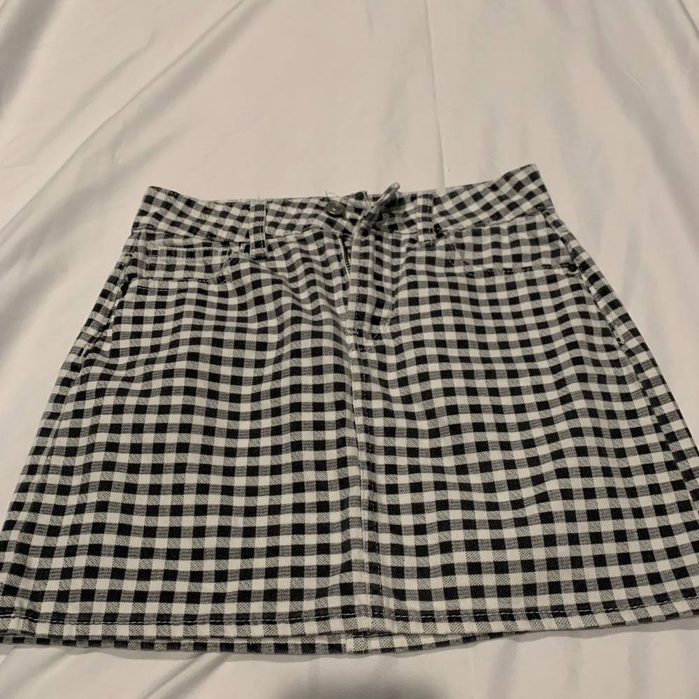 Checkered mini skirt